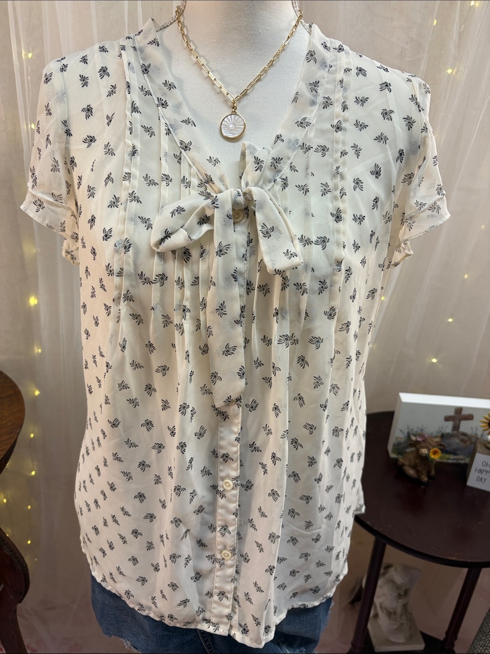 East 5th Cream Tie-Neck Floral Blouse